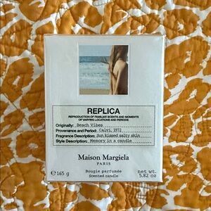 Maison Margiela Replica Scented Candle - Beach Vibes
